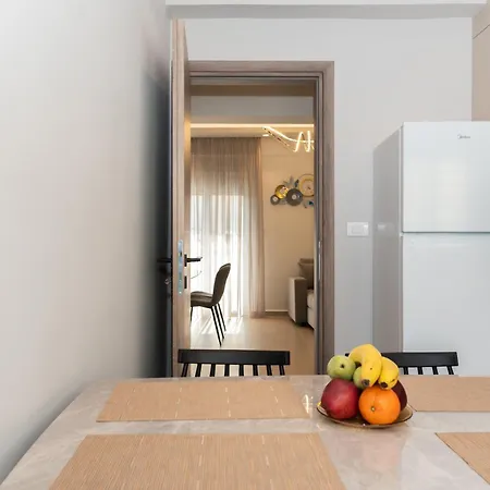 Kapxhiu Oceanis Residences דירה *